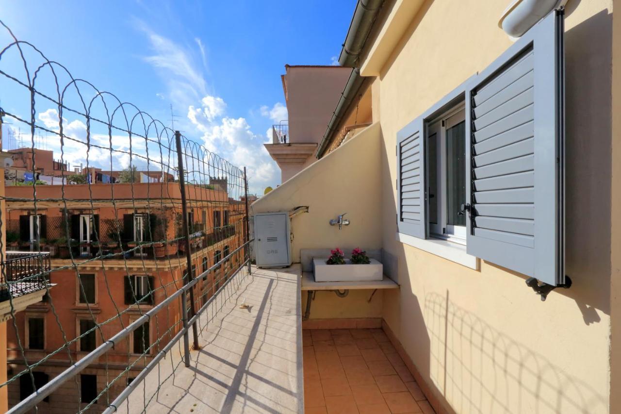 Monti Charming Apartment - Rome Short Let Service Exteriör bild
